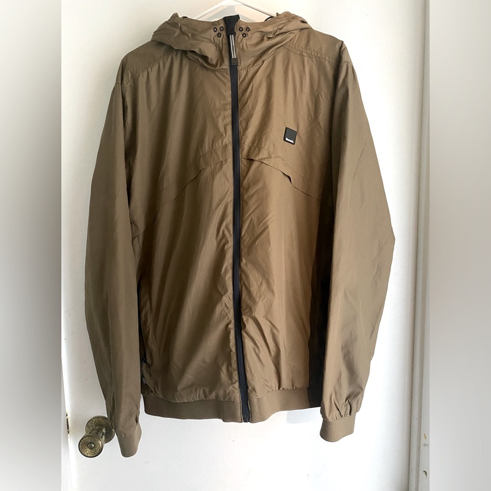Bench windbreaker/rain coat